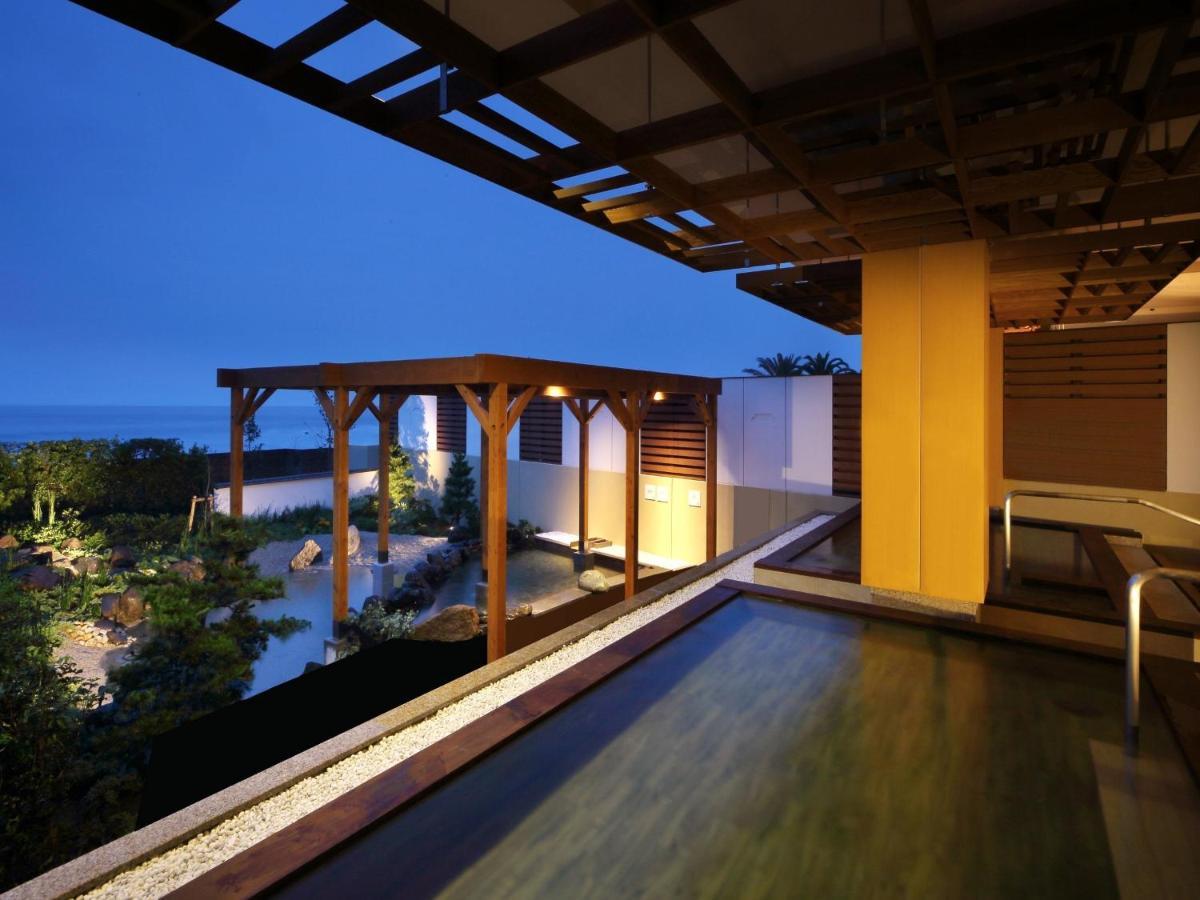 Kamogawa Grand Hotel Exteriör bild