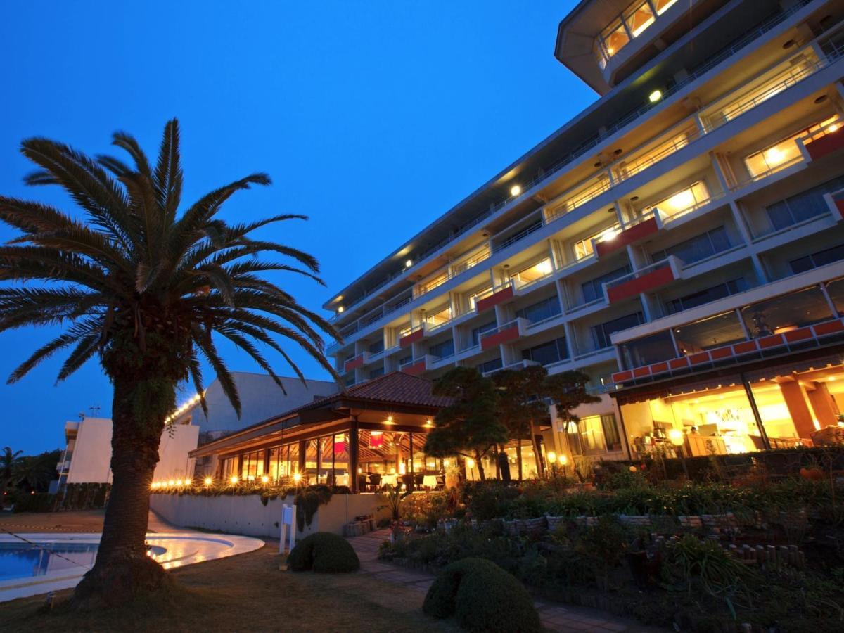 Kamogawa Grand Hotel Exteriör bild